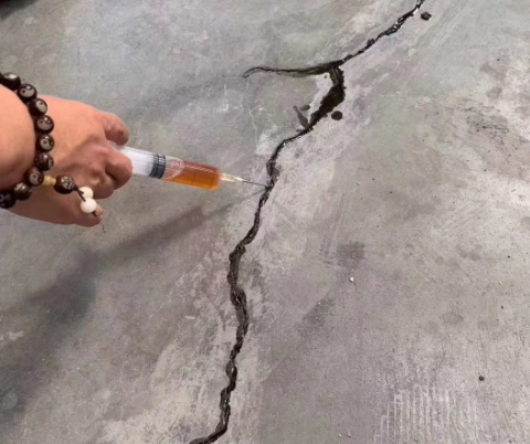 神农架混凝土裂缝修补技术详解​